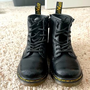 Like new - toddler Doc Marten boots - black - 8c